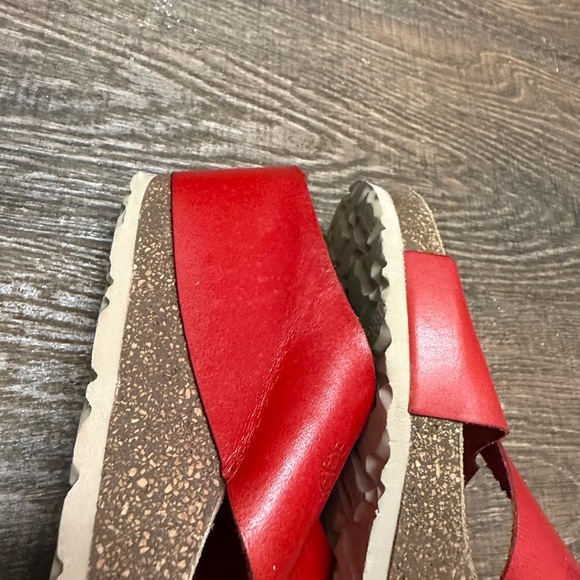 Yokono size 8 EUC/near new as possible Red leather Slide Sandals with Cork Footb - Picture 11 of 13
